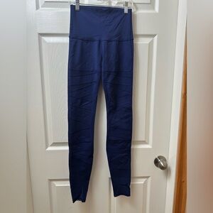 Lulu🍋Wanderlust Highest Times Tech Mesh Naval Blue Luxtreme Size 4